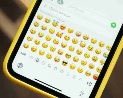 Il significato delle faccine nei messaggi: emoji su Whatsapp?